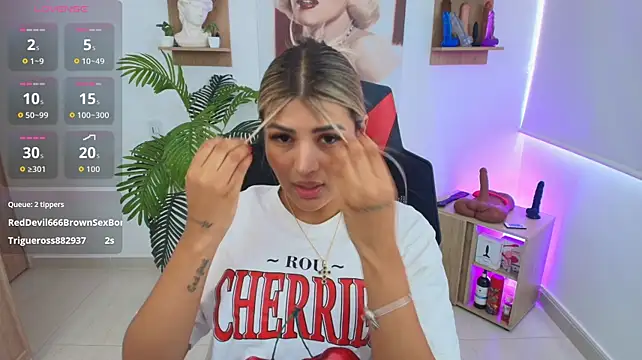 SALOOMEE__ live cam on StripChat