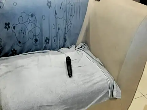 TinaBiCam live cam on StripChat