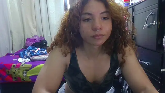 VioletV live cam on StripChat