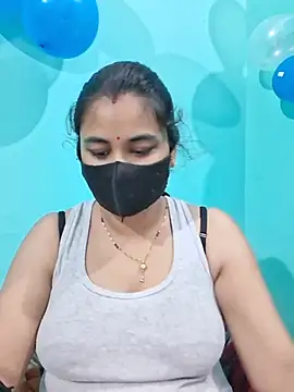 DivyaBhabhi69@xh live cam on StripChat