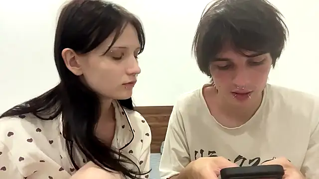 altycouple live cam on StripChat