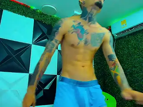 Boy_tatto77 live cam on StripChat