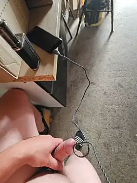 Biteman00 live cam on StripChat