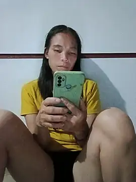 Jadi_M live cam on StripChat