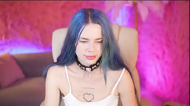 ElisWild live cam on StripChat