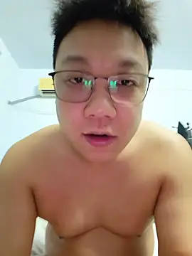 cc2003vv live cam on StripChat