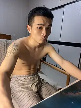 gutou001 live cam on StripChat