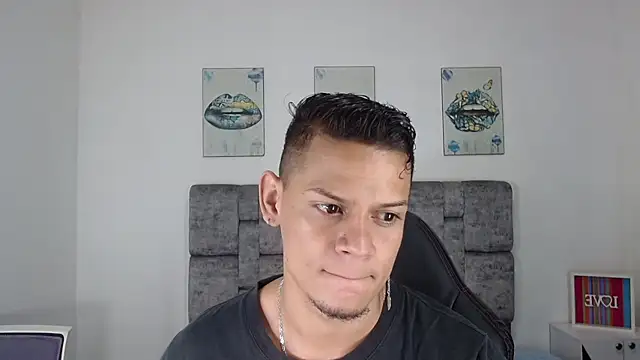 axcel_boy_ live cam on StripChat