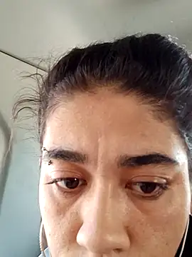 Gamzeeyiden live cam on StripChat