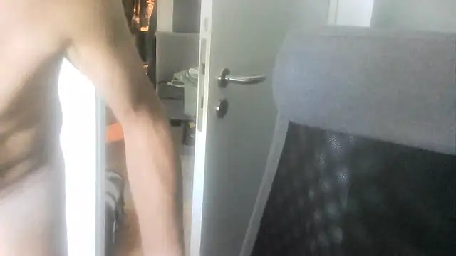 ralf6644 live cam on StripChat