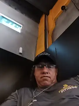 will1980 live cam on StripChat