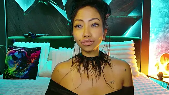 ElyaQuinn 🛬 free live cam