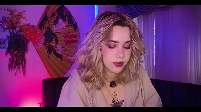 albaismynameX 🎧 free sex chat