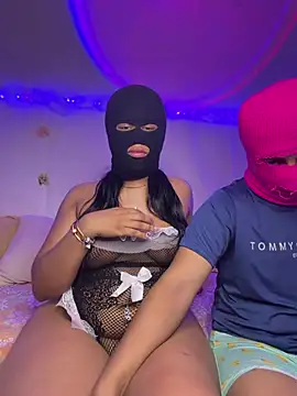 Amira_bayby live cam on StripChat
