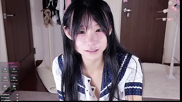 natsu067 live cam on StripChat