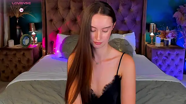 ToriSonn live cam on StripChat