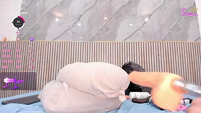 AgathaaSamss live cam on StripChat