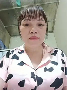 Sana-vn live cam on StripChat