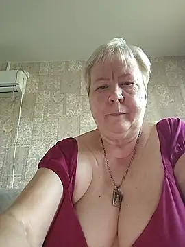 EffectFiona live cam on StripChat