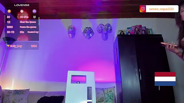 samara_veguz222 live cam on StripChat