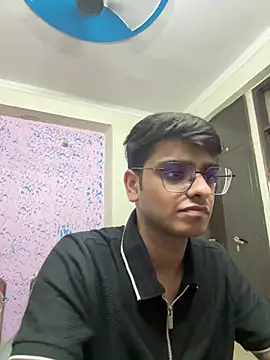 sutfukii live cam on StripChat