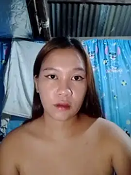 sheriesassyann live cam on StripChat
