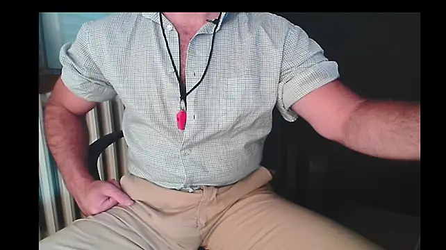 Coach_85 live cam on StripChat