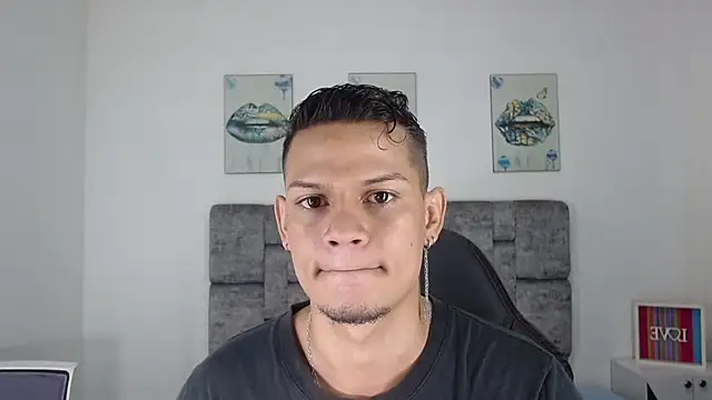 axcel_boy_ live cam on StripChat
