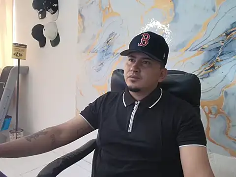myke_andrade live cam on StripChat
