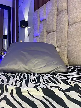 stephh_222 live cam on StripChat