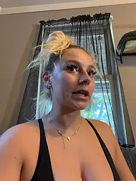SalemAlexiss live cam on StripChat