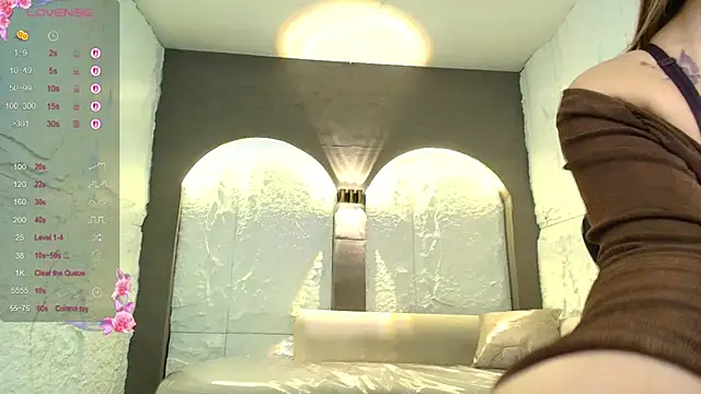 isabella__r live cam on StripChat