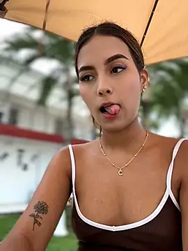 Valeria-escobar live cam on StripChat