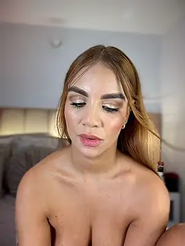 Lia_Brooks live cam on StripChat