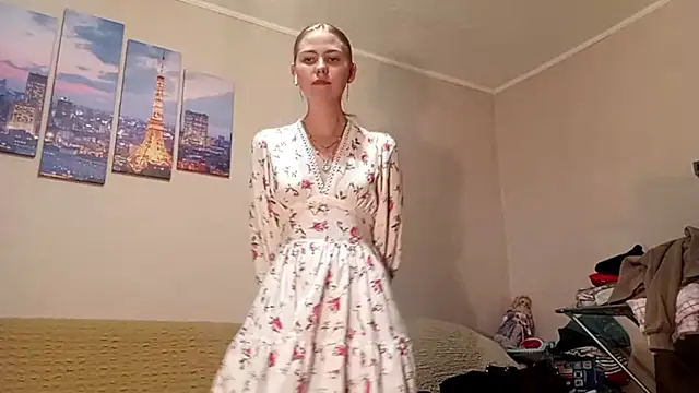 AnnettaHosaka live cam on StripChat