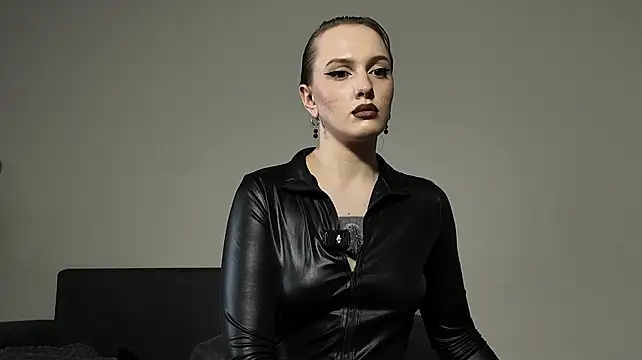 MistressSilvia live cam on StripChat