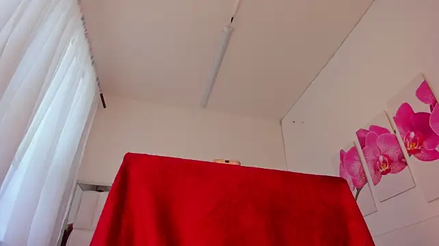 Gabby_Haze live cam on StripChat