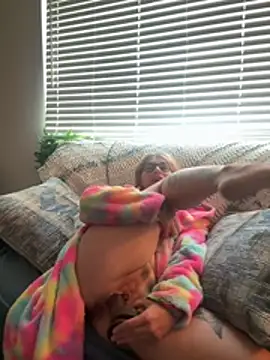 ArielDawn live cam on StripChat