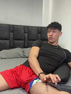Luke_Muscle live cam on StripChat