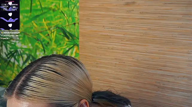 KaleyMahunik live cam on StripChat