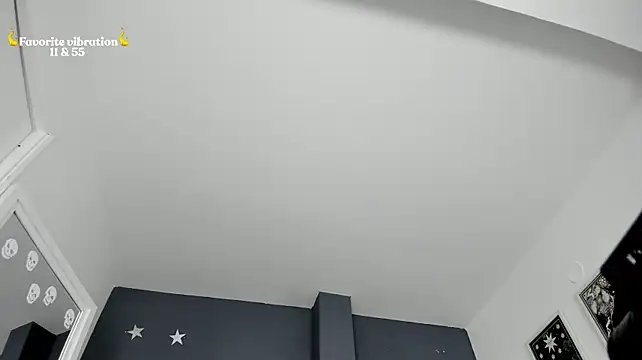 Raven_Witch_ live cam on StripChat