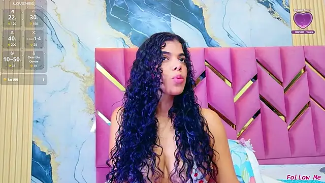 hotiergirl live cam on StripChat