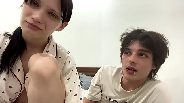 altycouple live cam on StripChat