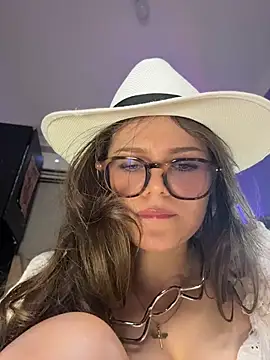 Tallulah_Kinky webcam