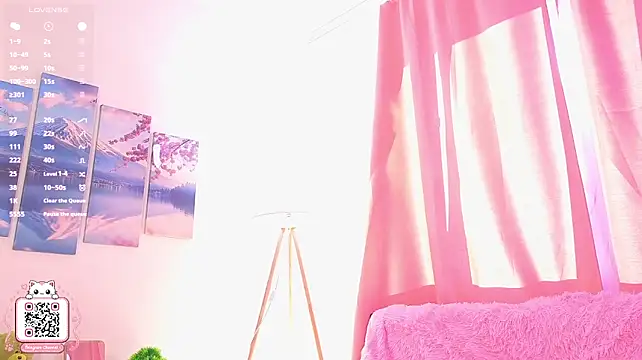LunaLurk live cam on StripChat