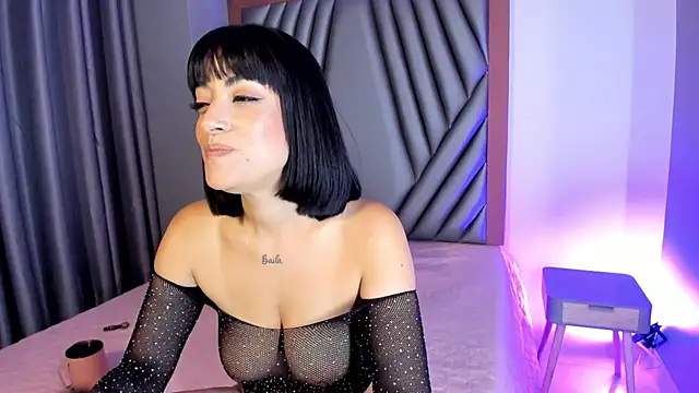 Aura-bakerr live cam on StripChat