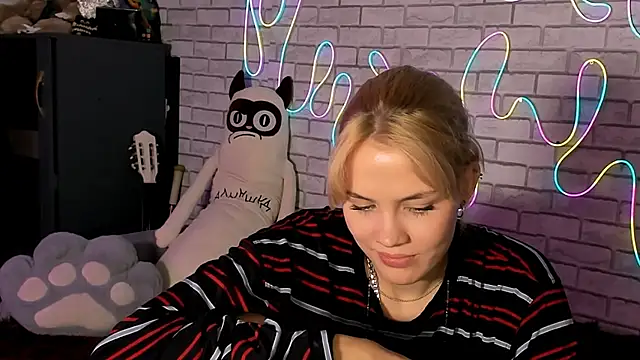 Milena_Stasym live cam on StripChat