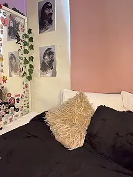 AlanaStormm live cam on StripChat