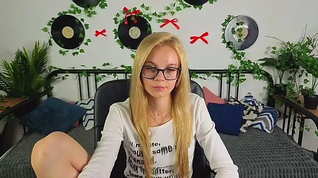 StacyBlakey live cam on StripChat
