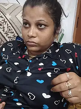 Jillukutty143 live cam on StripChat